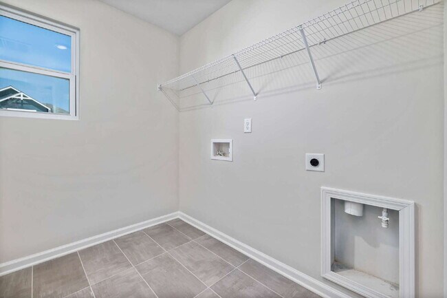 Building Photo - 4BR/2.5BA Home – 2,151 Sq Ft | Prime Location Between Downtown Durham & Brier Creek
