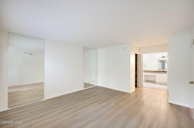 Building Photo - 681 Triunfo Canyon Rd