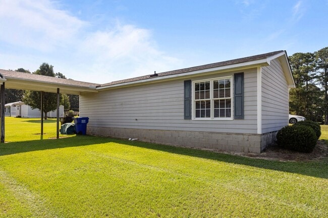 Building Photo - Two bedroom in Coats, NC!