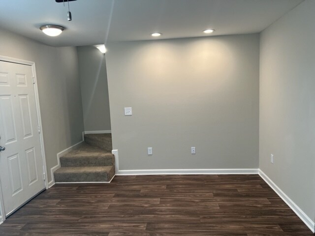 Building Photo - 25 Hamiltons Harbor Dr