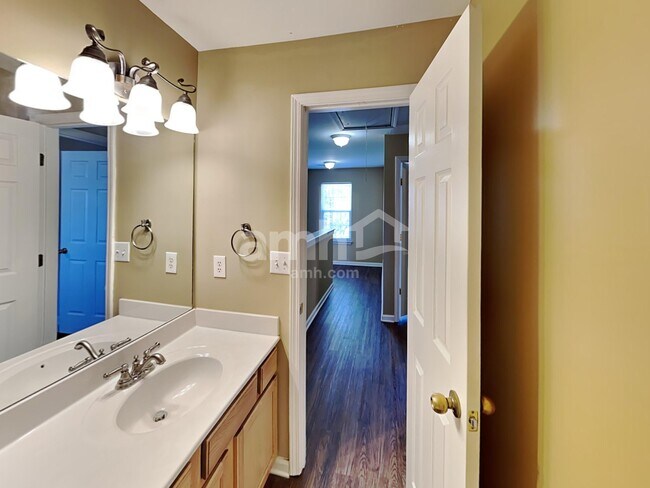 Building Photo - 1804 Lowell Ct