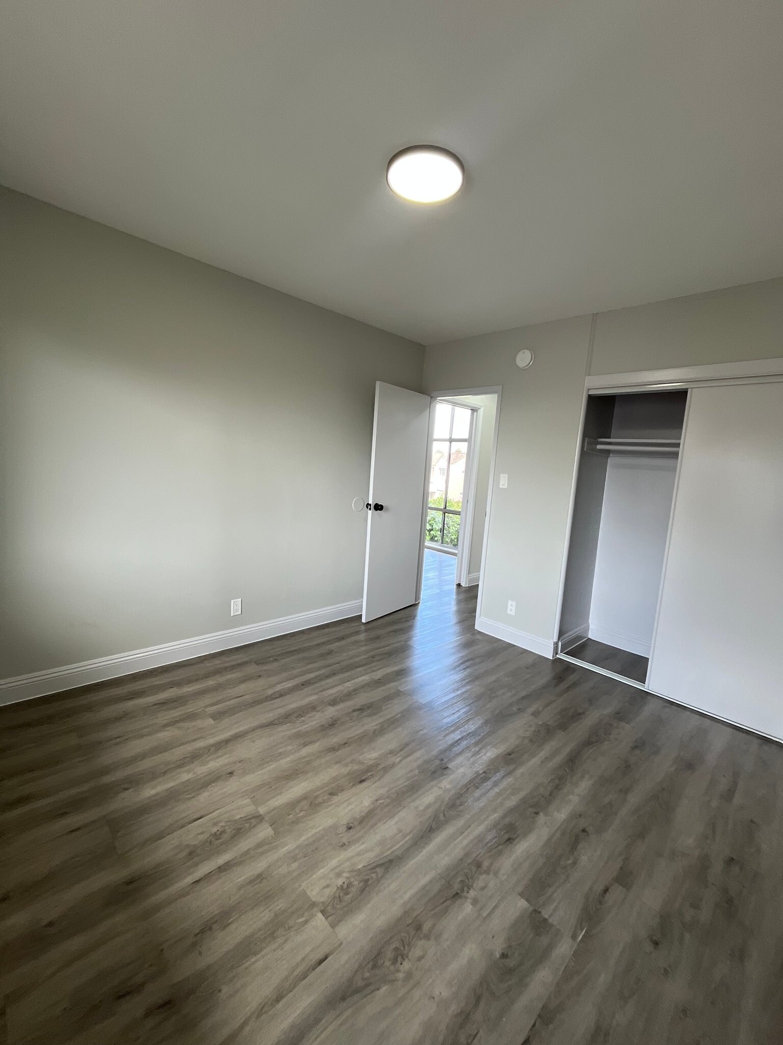 Building Photo - 3800 W 27th St