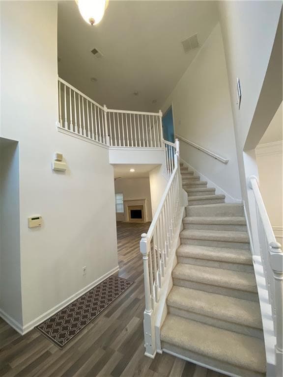 Building Photo - 1551 Park Knoll Trail NE