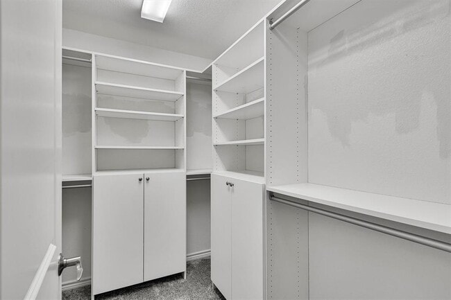 Building Photo - 9111 Gage Dr