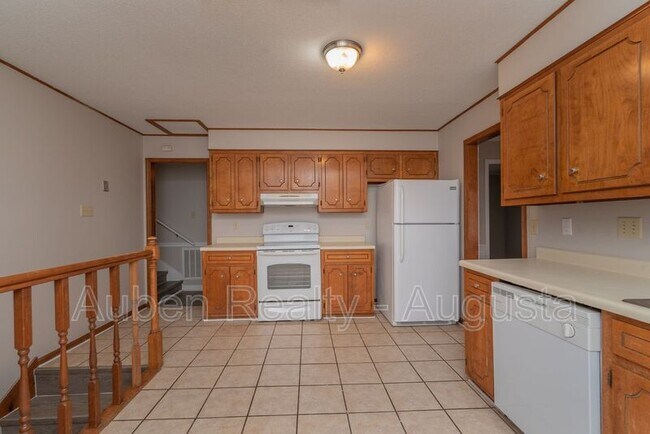 Building Photo - 4689 Oakley Pirkle Rd