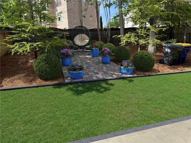 Building Photo - 909 Sunny Meadows Ln