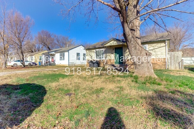 Building Photo - Gorgeous 2 Bedroom West Tulsa Home!