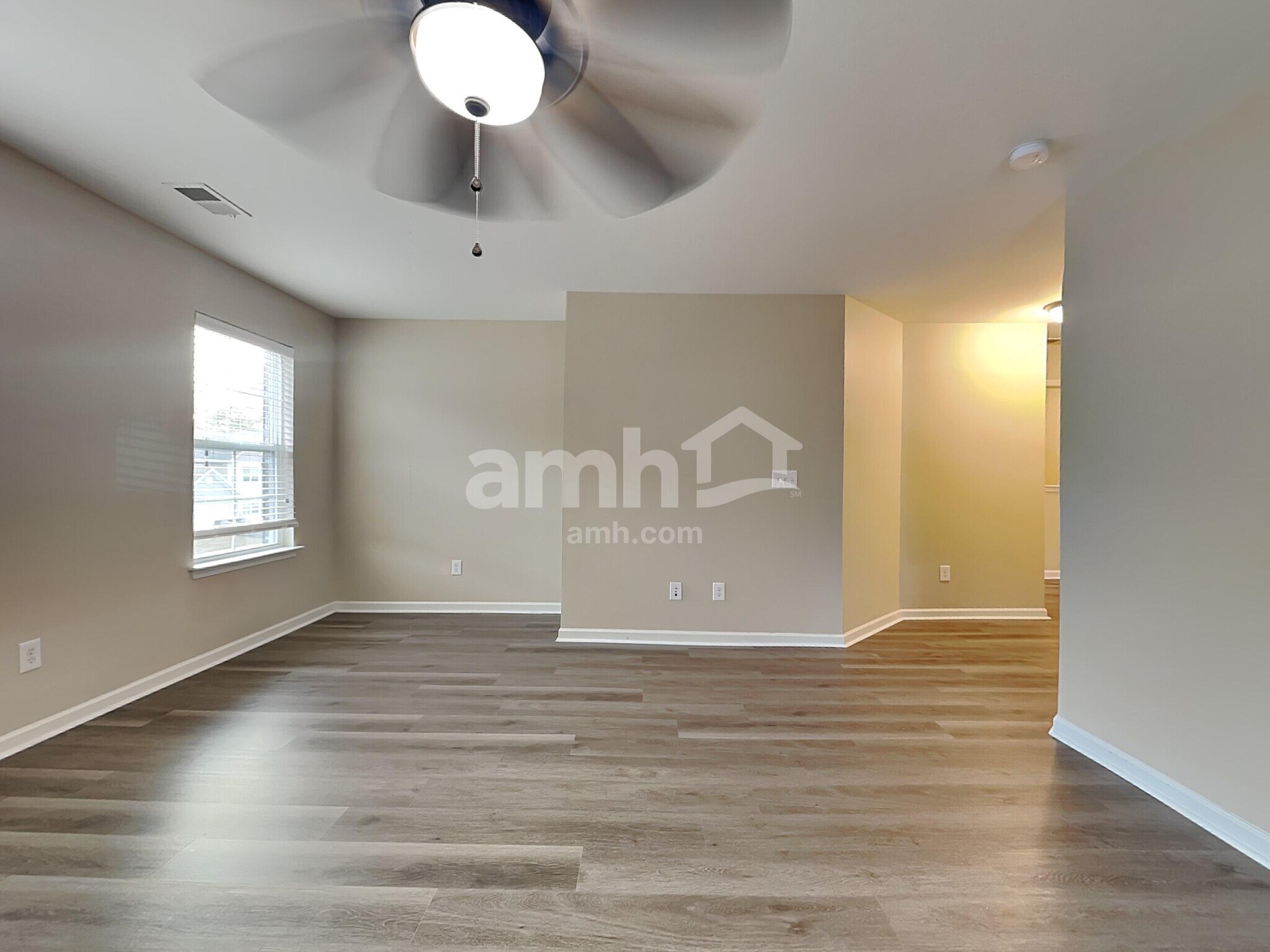 Building Photo - 183 Charlesfort Way