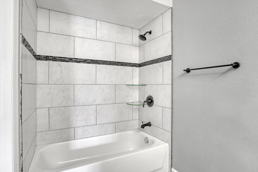 Building Photo - 1841 Long Iron Dr