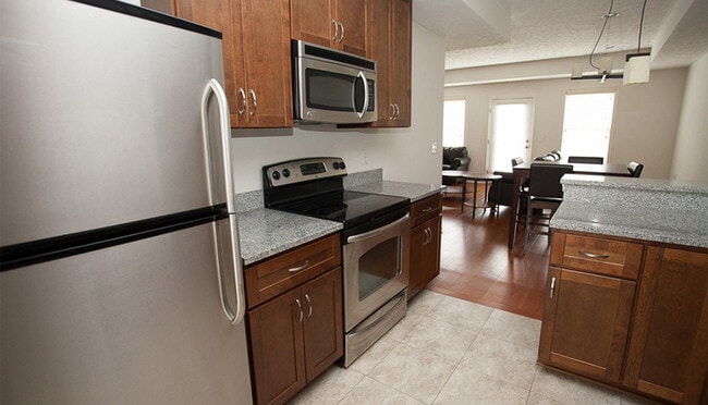 Building Photo - 2111 Purple and Gold Way