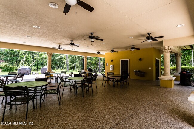 Building Photo - 11789 Surfbird Cir