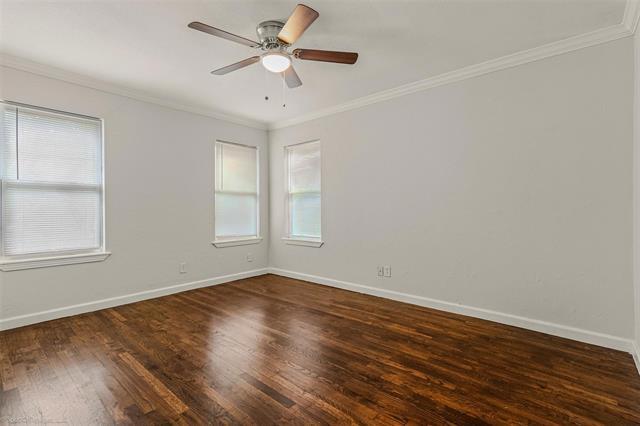 Building Photo - 1006 Briarwood Dr