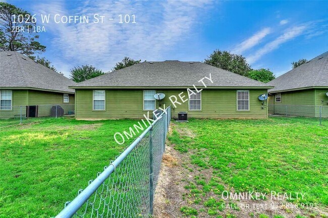 Building Photo - 1026 W Coffin St