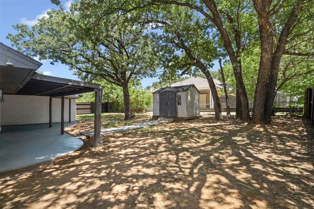 Building Photo - 2423 Jewell Dr