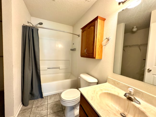 Building Photo - 9393 W Quarter Moon Dr