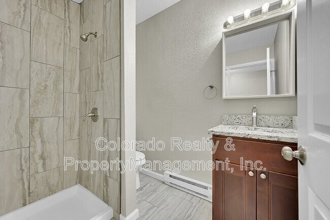 Building Photo - 2761 S Hazel Ct