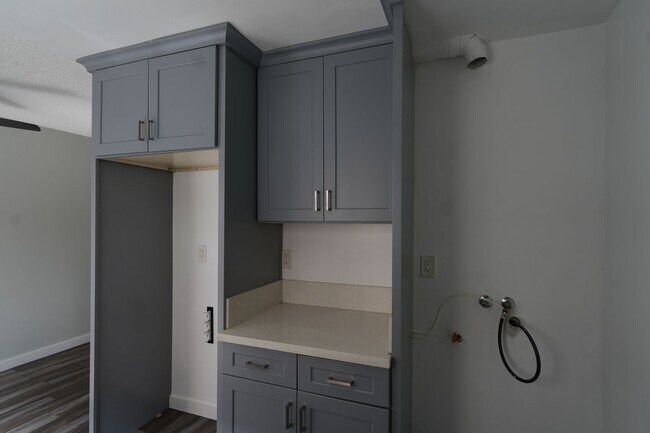Building Photo - 5309 Boswell Pl