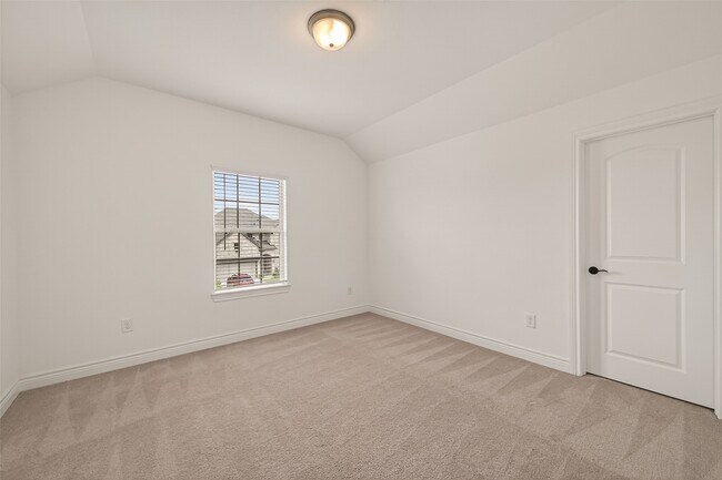 Building Photo - 7319 Woodlark Rdg Dr