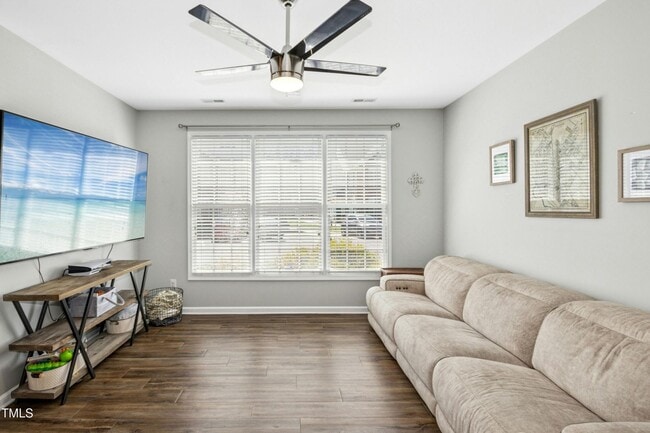 Building Photo - 2212 kurdrow - Bev Roberts Rentals and pro...