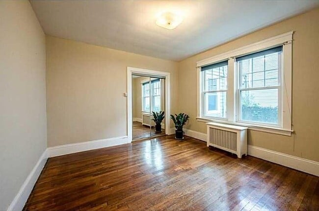 Building Photo - 99 Oak Hill Ave