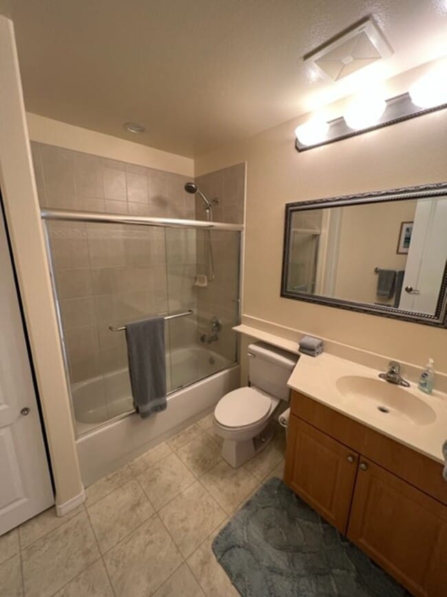 Building Photo - Spacious Ocean View 2 Bedroom condo Featuring a Loft in Kona Sea Villas