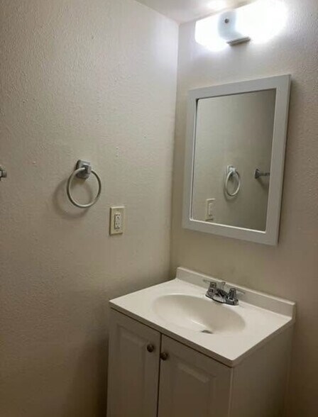 New bathroom vanity - 131 Wellington St