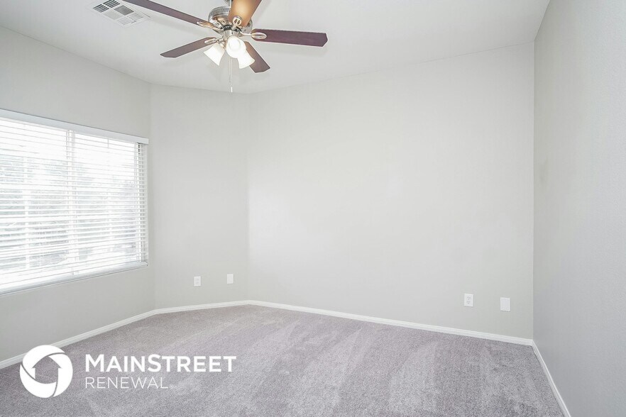 Building Photo - 4361 Cottontail Ln