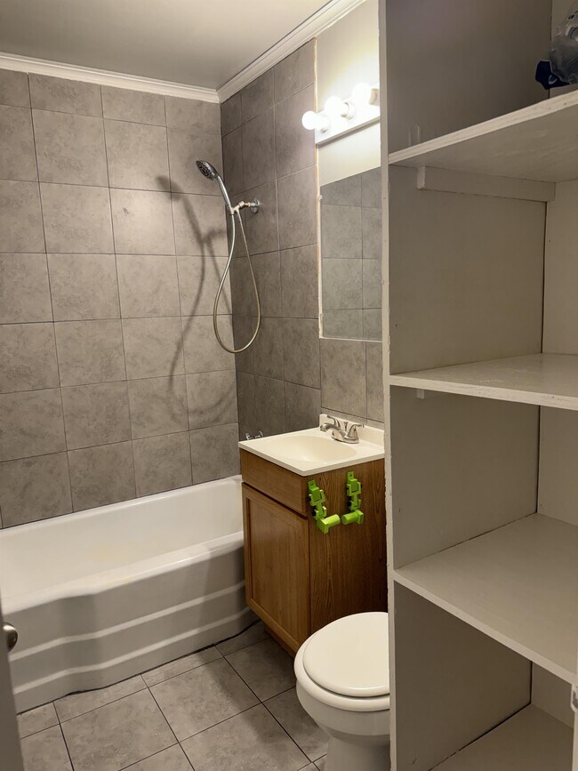 Building Photo - 6245 E Marshall St