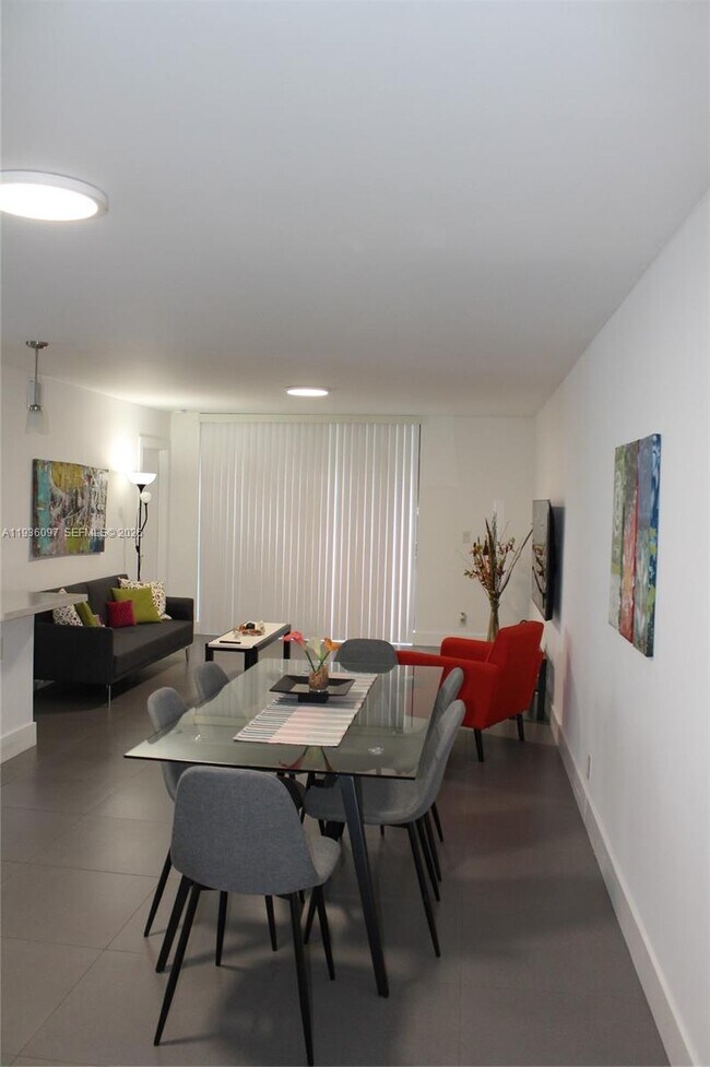 Building Photo - 9501 SW 1st Ct