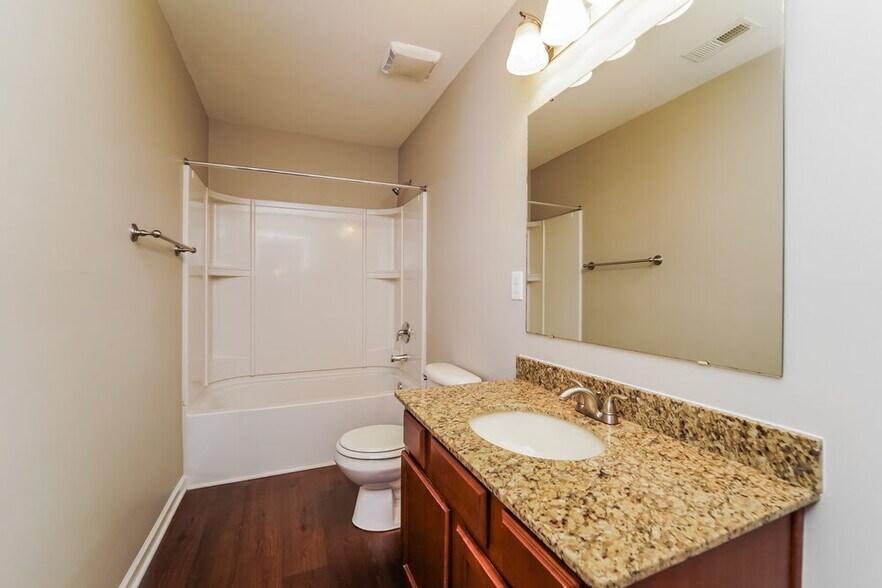 Building Photo - 1040 Joselynn Drive