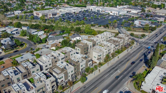 Building Photo - 13107 W Lumina Way