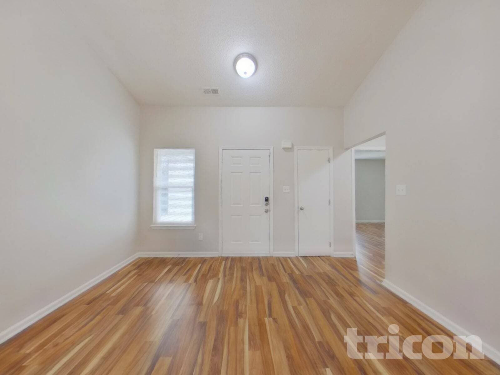 Building Photo - 11006 White Stag Dr