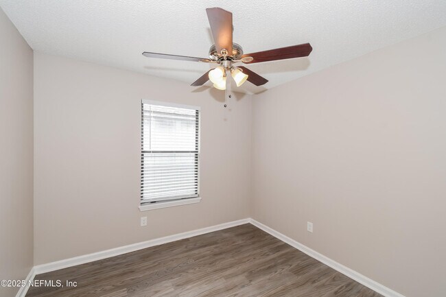 Building Photo - 5123 Somerton Ct