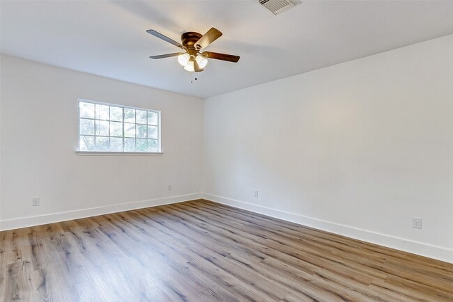 Building Photo - 21892 Silver Oak Ct