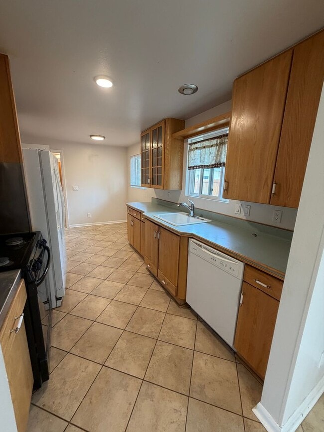 Building Photo - 21119 Bear Creek Rd