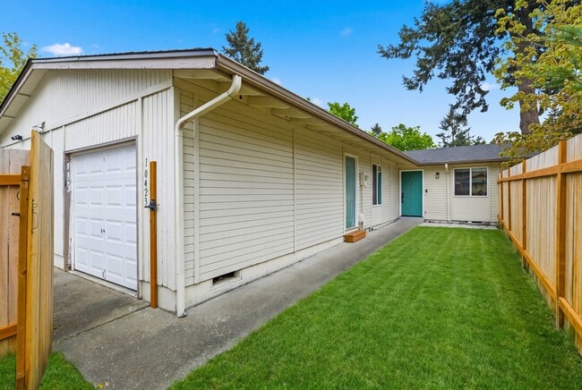Building Photo - 10423 12th Ave Ct S