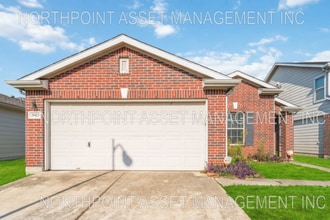Building Photo - Stylish 3-Bedroom, 2-Bath in a Vibrant Spr...