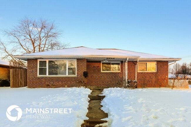 Building Photo - 614 S Sylvan Ave