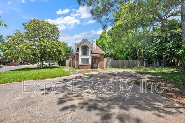Primary Photo - 1201 Magnolia Pl