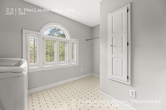 Building Photo - 2315 MacLaura Hall Avenue