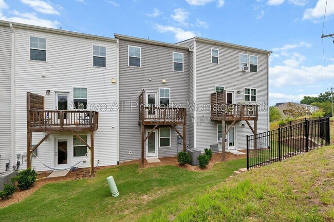 Building Photo - 1035 Shoreside Dr