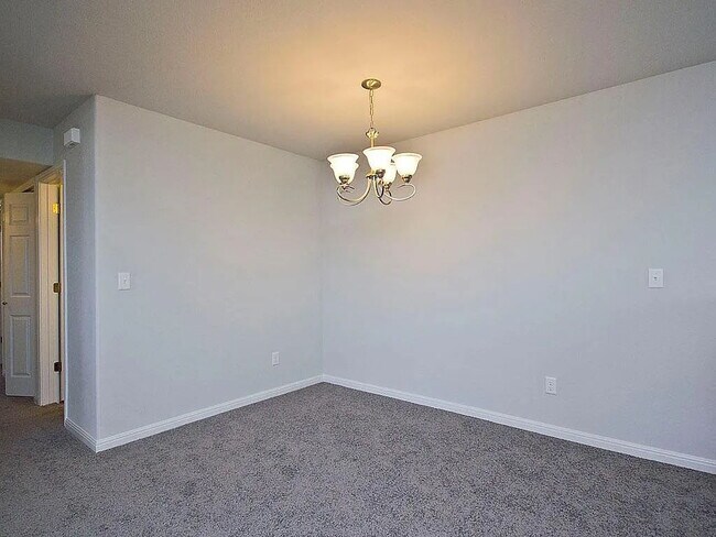 Building Photo - "Charming 2-Bed, 2-Bath Condo Retreat in San Marcos - Spacious 1100 Sq Ft Living!"