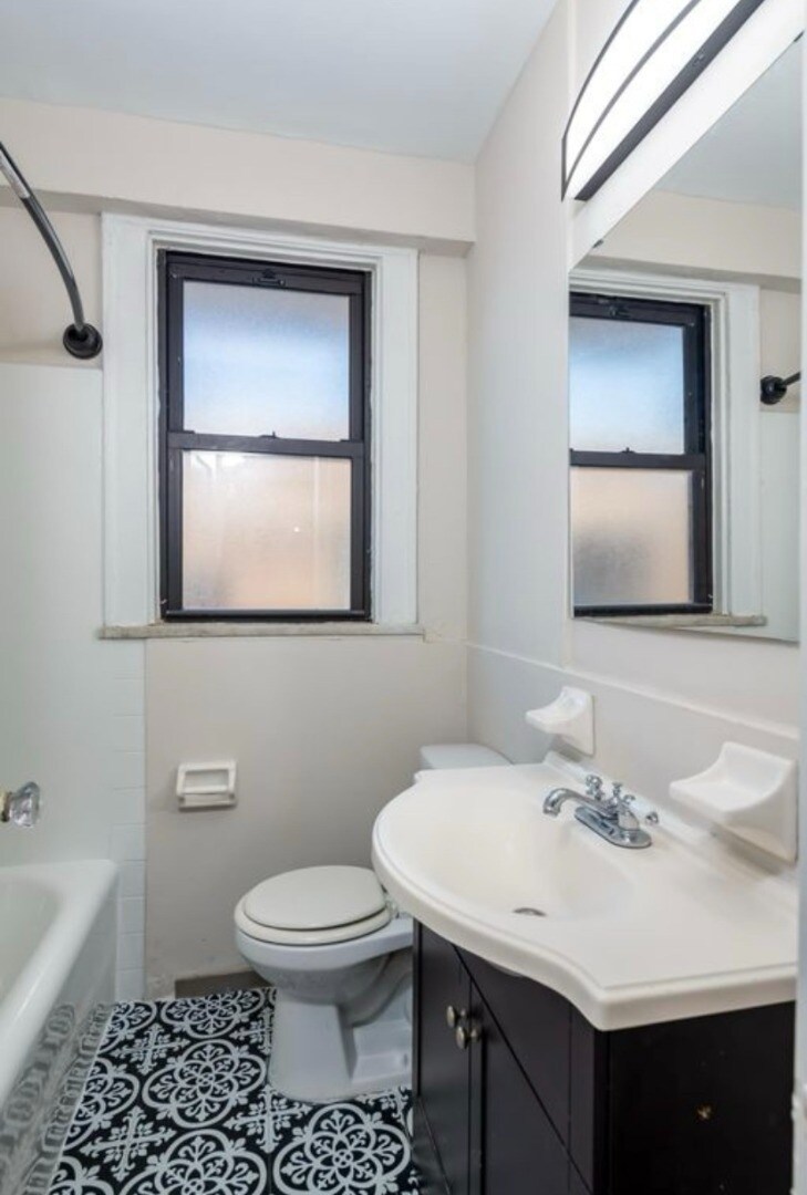 Building Photo - 5616-42 Pershing Ave