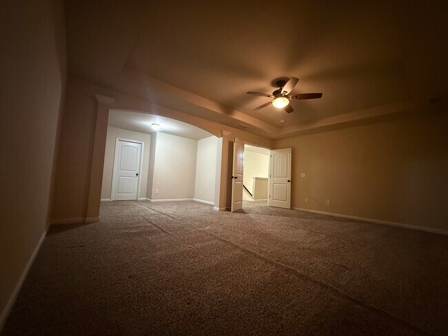 Building Photo - 2056 Tweed Dr