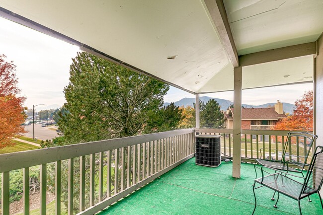 Building Photo - Remodeled 2B/2B East Boulder Apartment w/ ...