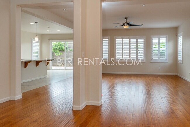 Building Photo - Questa Village - Mountain House- Spacious & Stylish 5-Bedroom Retreat in Mountain House – 3.5 Bat...