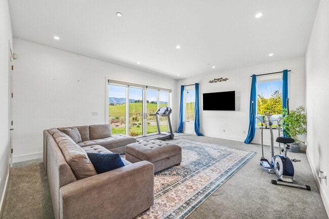 Building Photo - 7778 Laguna Heights Ct