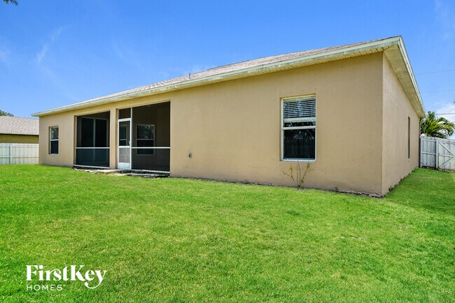 Building Photo - 1817 NW 15th Terrace