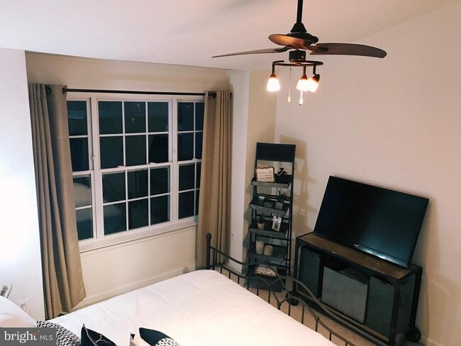 Building Photo - 7806 River Rock Way