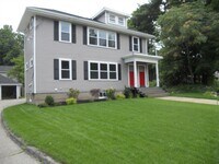 Building Photo - 160 Weston St